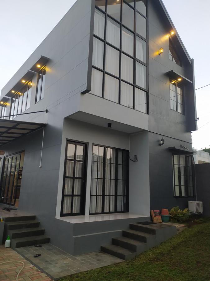 Villa Sky Garden Bogor Exterior photo